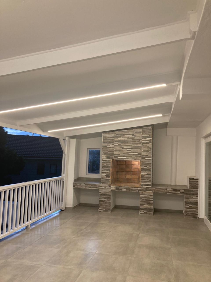 4 Bedroom Property for Sale in Old Place Western Cape